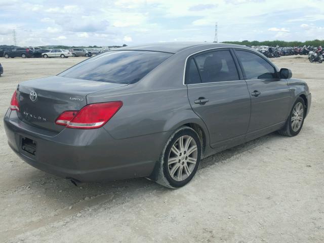 4T1BK36B45U042583 - 2005 TOYOTA AVALON XL GRAY photo 4