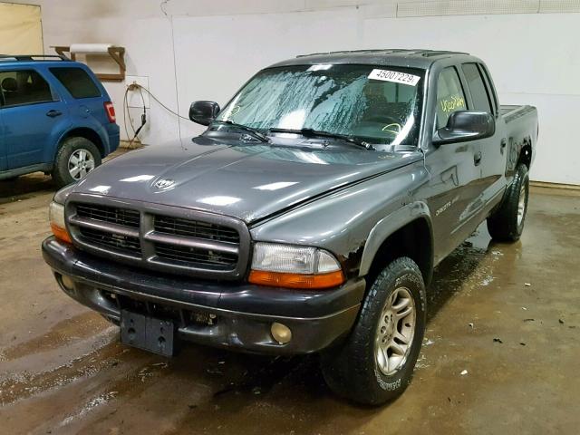 1B7HG38N02S580065 - 2002 DODGE DAKOTA QUA GRAY photo 2