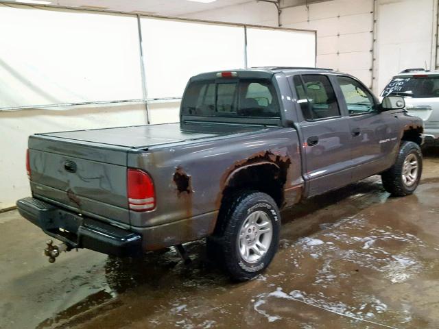 1B7HG38N02S580065 - 2002 DODGE DAKOTA QUA GRAY photo 4