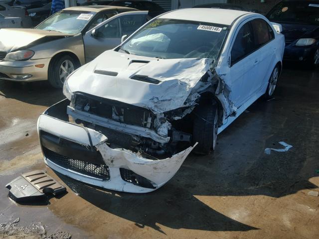 JA32V6FV8AU025978 - 2010 MITSUBISHI LANCER RAL WHITE photo 2