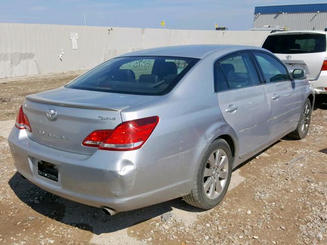 4T1BK36B46U072555 - 2006 TOYOTA AVALON SILVER photo 4