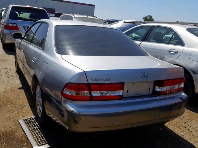 JT8BF28G715111622 - 2001 LEXUS ES 300 GRAY photo 3