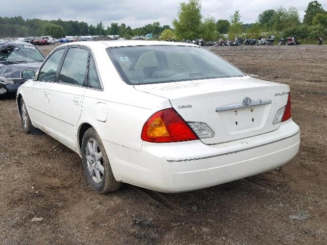 4T1BF28B4YU018686 - 2000 TOYOTA AVALON WHITE photo 3