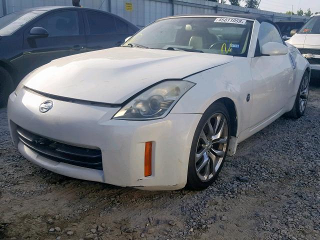 JN1AZ34D63T102353 - 2003 NISSAN 350Z COUPE WHITE photo 2