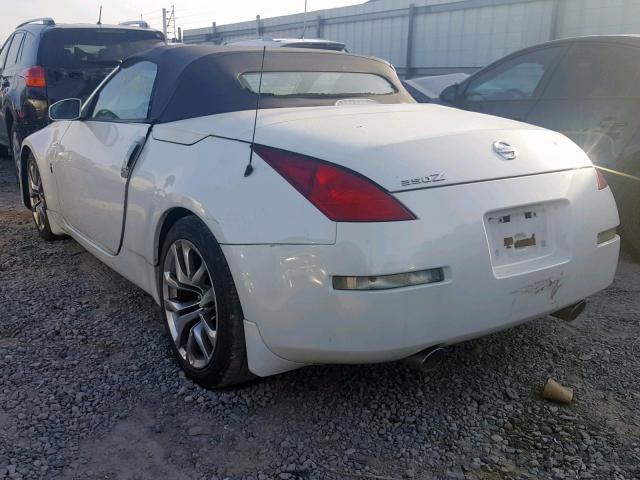 JN1AZ34D63T102353 - 2003 NISSAN 350Z COUPE WHITE photo 3