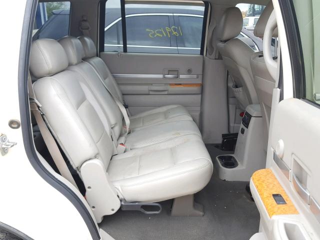 1A8HW58267F571903 - 2007 CHRYSLER ASPEN LIMI CREAM photo 6