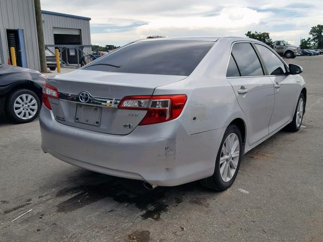 4T1BD1FK8DU065491 - 2013 TOYOTA CAMRY HYBR SILVER photo 4