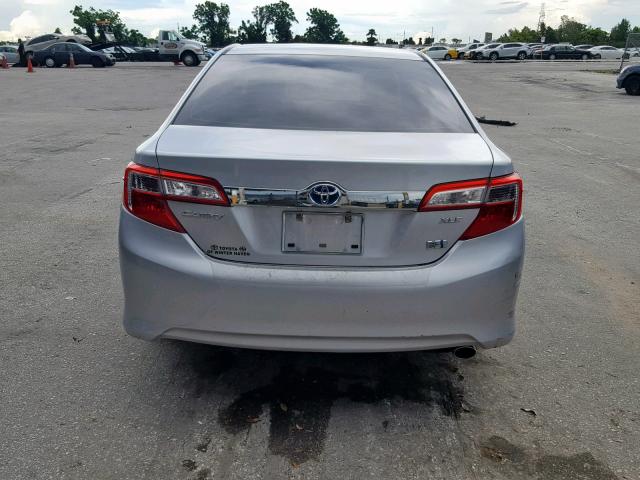 4T1BD1FK8DU065491 - 2013 TOYOTA CAMRY HYBR SILVER photo 9