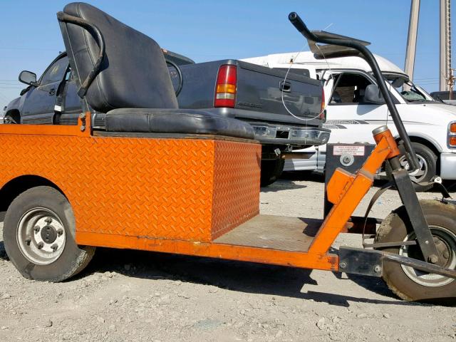 331 - 2000 GOLF GOLF CART ORANGE photo 10