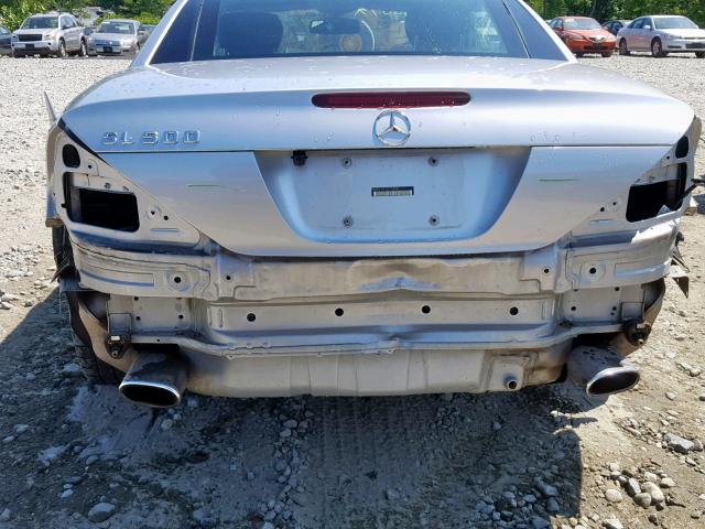 WDBSK75F15F103682 - 2005 MERCEDES-BENZ SL 500 SILVER photo 9