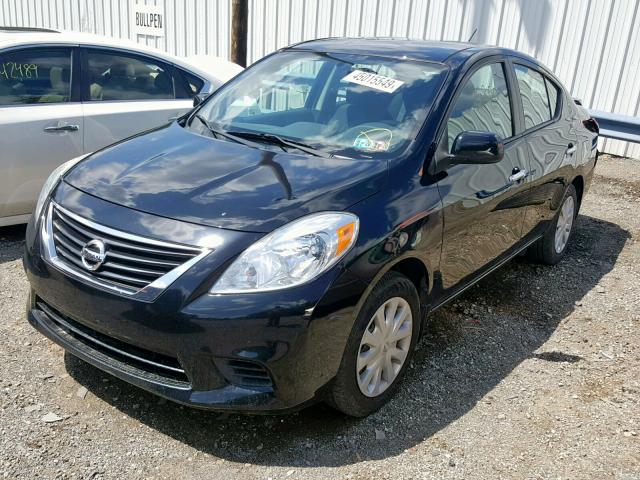 black nissan versa 2013