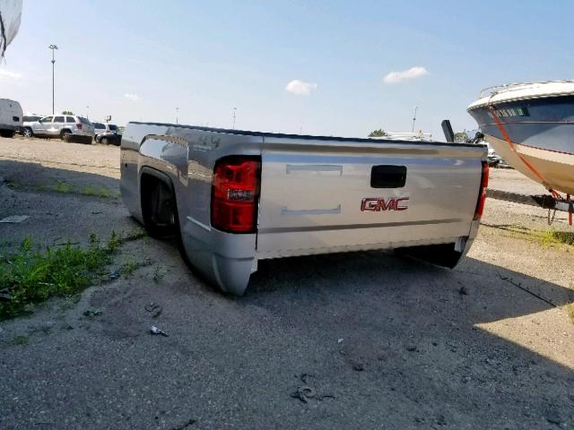 45016029 - 2014 GMC PART SILVER photo 3