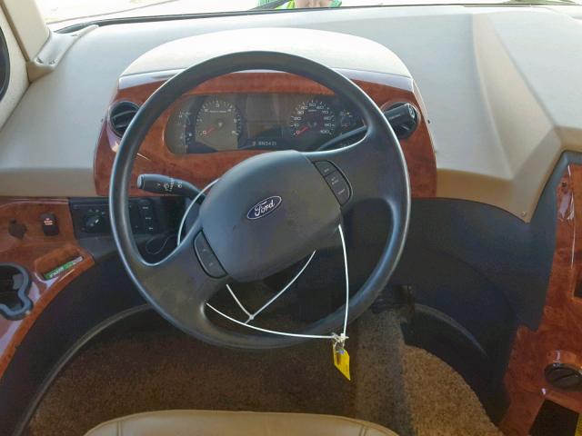 1F65F5DY2G0A09037 - 2016 FORD F53 BROWN photo 9