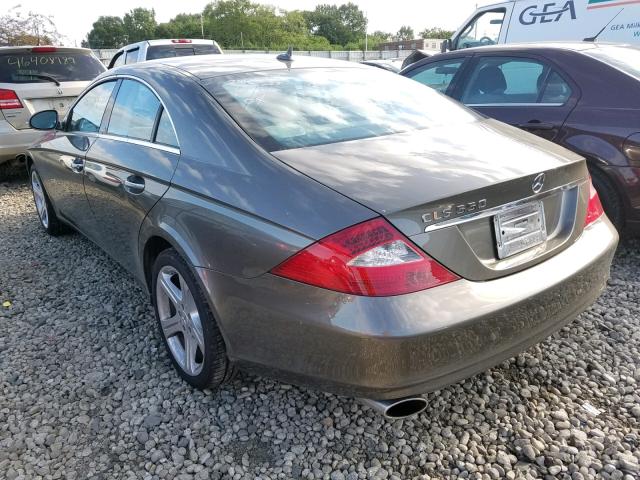 WDDDJ72XX7A089667 - 2007 MERCEDES-BENZ CLS 550 BROWN photo 3