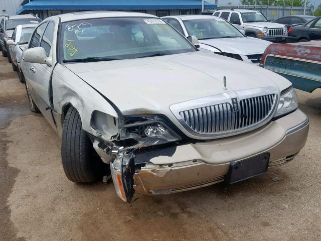 1LNHM83V56Y613749 - 2006 LINCOLN TOWN CAR D TAN photo 1