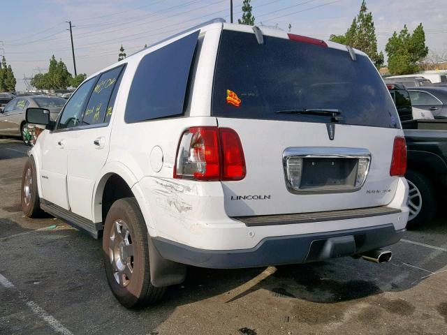 5LMFU27575LJ07055 - 2005 LINCOLN NAVIGATOR WHITE photo 3