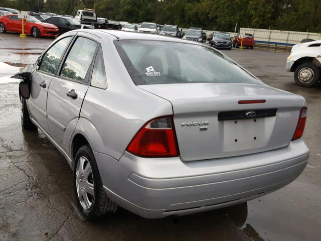 1FAFP34N17W309549 - 2007 FORD FOCUS ZX4 SILVER photo 3