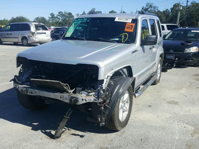 1J8GN58K68W242425 - 2008 JEEP LIBERTY LI SILVER photo 2