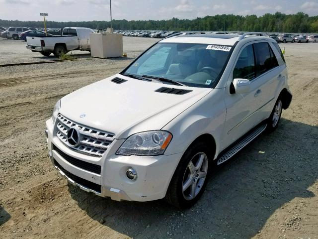 4JGBB72E69A476485 - 2009 MERCEDES-BENZ ML 550 WHITE photo 2