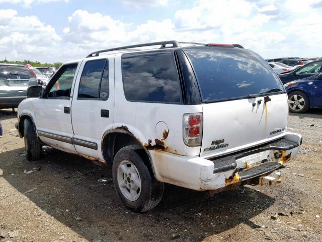 1GNDT13W2XK236847 - 1999 CHEVROLET BLAZER WHITE photo 3