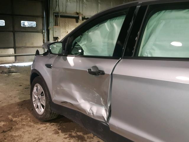 1FMCU0F74GUC52788 - 2016 FORD ESCAPE S GRAY photo 10