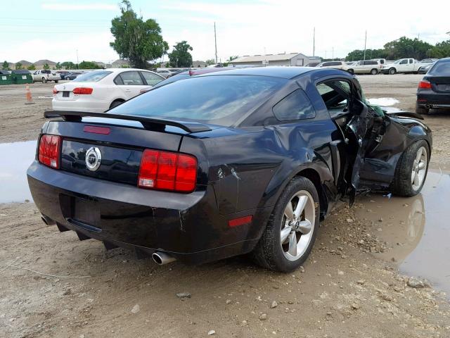 1ZVHT82H275197596 - 2007 FORD MUSTANG GT BLACK photo 4