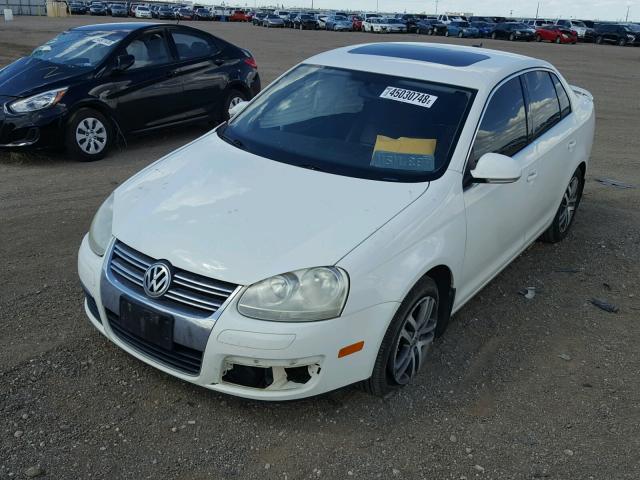 3VWSF71K16M658171 - 2006 VOLKSWAGEN JETTA 2.5 WHITE photo 2