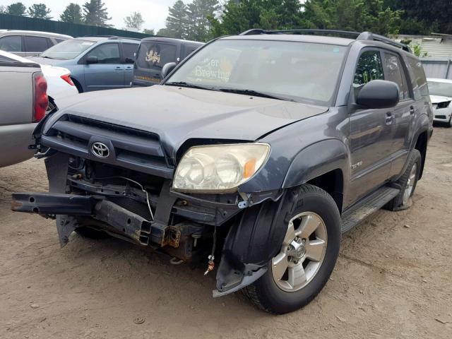 JTEBU14R440039610 - 2004 TOYOTA 4RUNNER SR GRAY photo 2