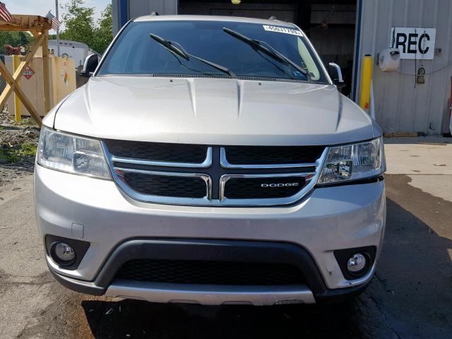 3D4PH1FG8BT550492 - 2011 DODGE JOURNEY MA SILVER photo 9