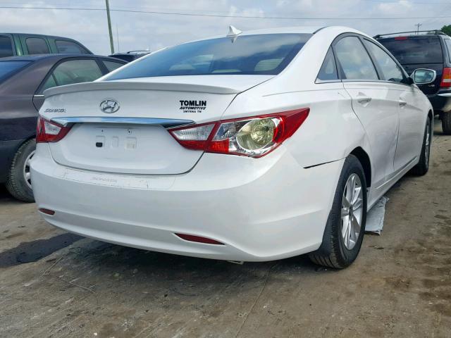 5NPEB4AC9DH512722 - 2013 HYUNDAI SONATA GLS WHITE photo 4