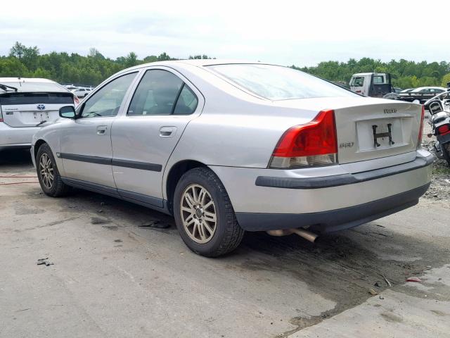 YV1RS61T242320275 - 2004 VOLVO S60 SILVER photo 3