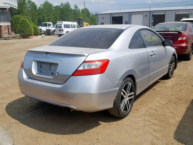 2HGFG11236H523627 - 2006 HONDA CIVIC DX SILVER photo 4