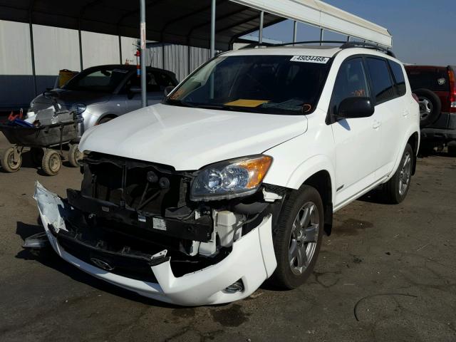 JTMWF4DV9A5017633 - 2010 TOYOTA RAV4 SPORT WHITE photo 2