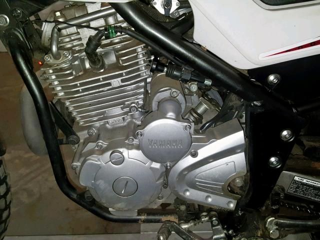 JYADG19E1AA007032 - 2010 YAMAHA XT250 WHITE photo 7