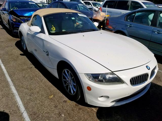 4USBT33505LS54008 - 2005 BMW Z4 2.5 WHITE photo 1