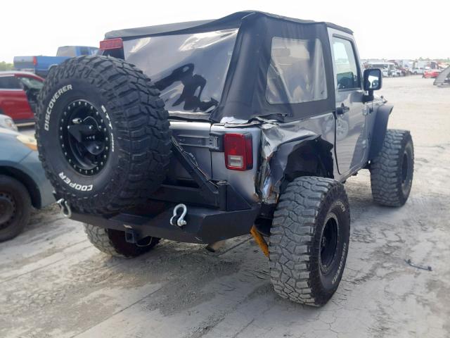 1C4AJWAG3FL512987 - 2015 JEEP WRANGLER S GRAY photo 4