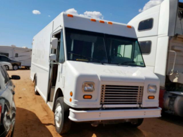 4UZAANBW13CM25306 - 2003 FREIGHTLINER CHASSIS M WHITE photo 1