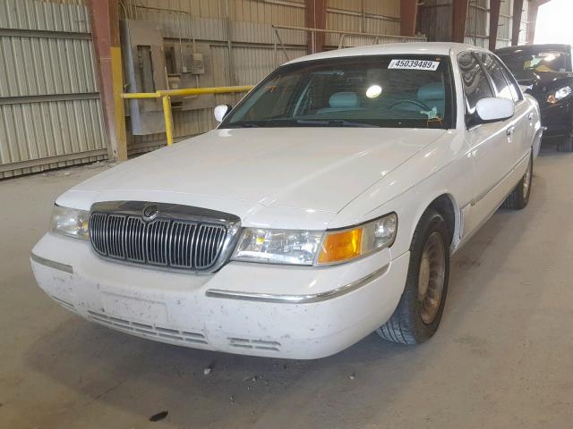 2MEFM75W3YX624293 - 2000 MERCURY GRAND MARQ WHITE photo 2