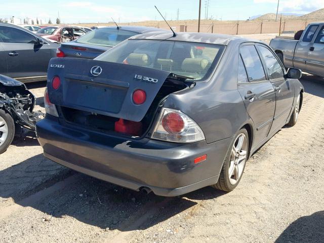 JTHBD192020057467 - 2002 LEXUS IS 300 GRAY photo 4