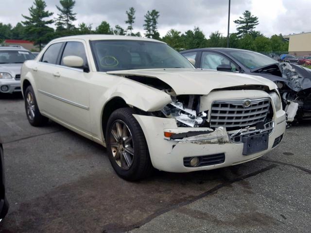 2C3LK53G48H118092 - 2008 CHRYSLER 300 TOURIN WHITE photo 1