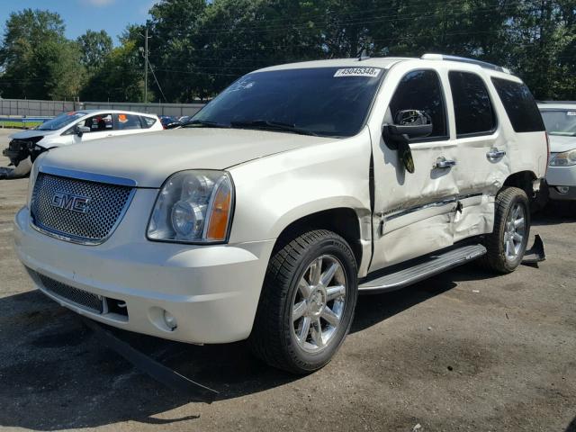 1GKFK03209R199744 - 2009 GMC YUKON DENA WHITE photo 2