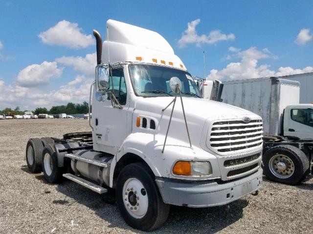 2FWJA3CV75AU52422 - 2005 STERLING TRUCK AT 9500 WHITE photo 1