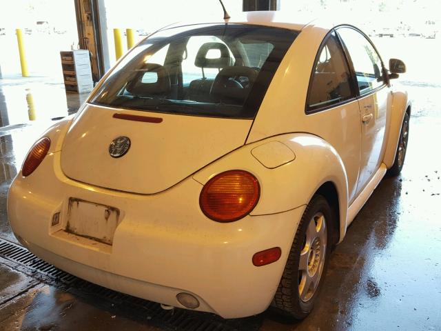 3VWCA21CXXM420660 - 1999 VOLKSWAGEN NEW BEETLE WHITE photo 4