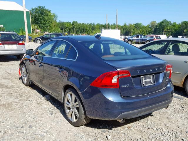 YV1902FH6C2120260 - 2012 VOLVO S60 T6 BLUE photo 3