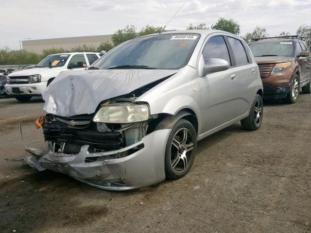 KL1TD66606B685380 - 2006 CHEVROLET AVEO BASE Күміс фото 2