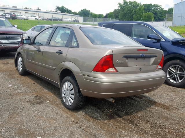 1FAFP343X4W123888 - 2004 FORD FOCUS SE C BROWN photo 3