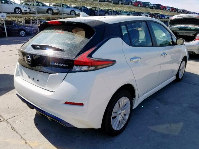 1N4AZ1CP3KC307257 - 2019 NISSAN LEAF S WHITE photo 4