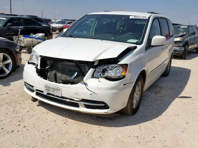 2A4RR5DG9BR735435 - 2011 CHRYSLER TOWN & COU WHITE photo 2