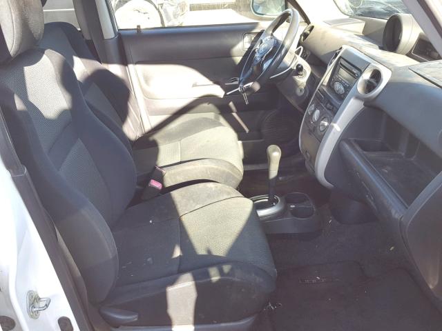 JTLKT324564059536 - 2006 TOYOTA SCION XB Ақ фото 5