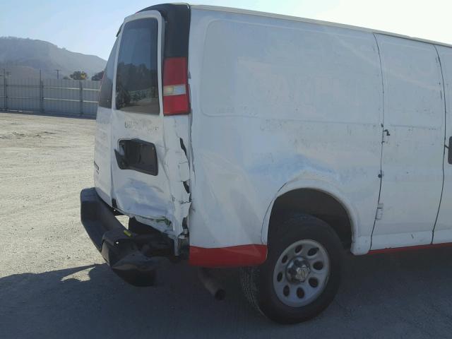 1GCSGAFX8E1110035 - 2014 CHEVROLET EXPRESS G1 WHITE photo 9